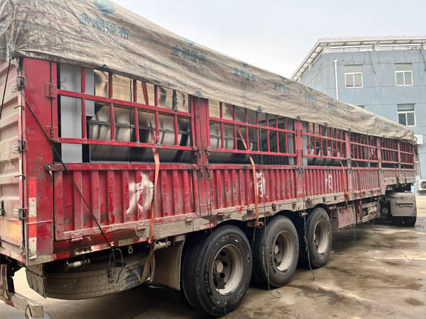 海鑫專注品質(zhì)，一批400公斤工業(yè)洗衣機火熱發(fā)貨中